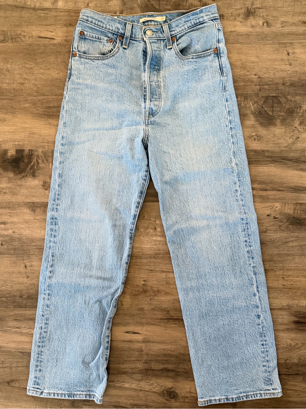 Levi’s Ribcage Straight Leg Ankle Women’s Jeans - Light Wash - Picture 2 of 6